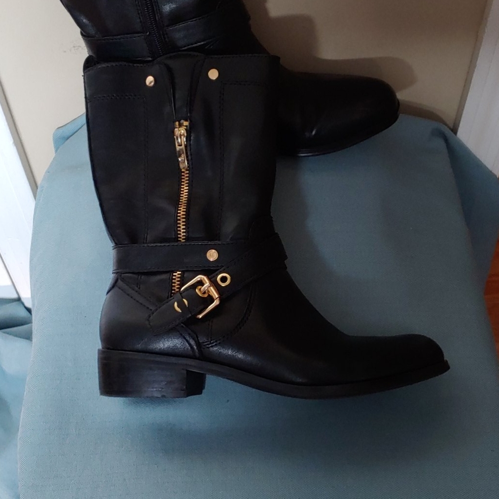 👢 Marc Fisher Boots
